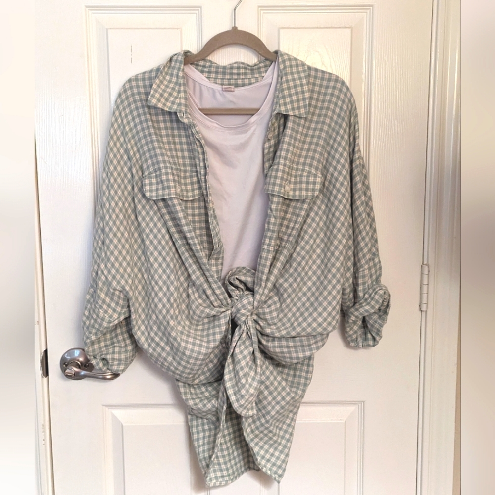 AE Oversized Button-up